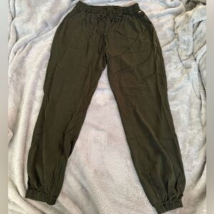 NWOT Victoria’s Secret PINK Easy Jogger, Small